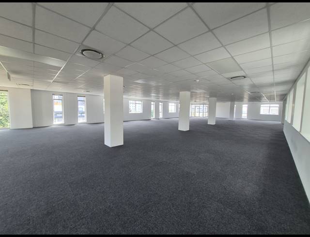 1,212M² OFFICE TO LET IN SANDTON CENTRAL